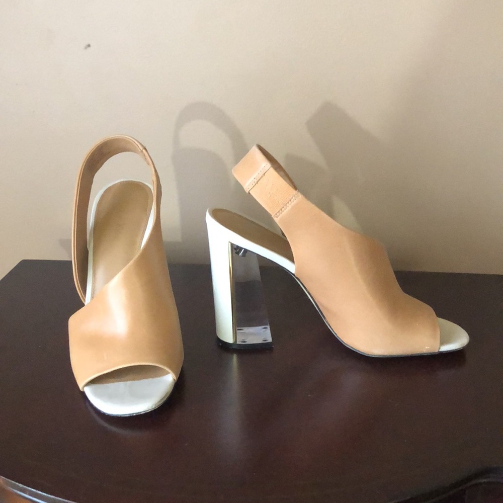 Shoes - Picture 2 of 5